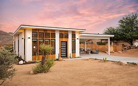 Chicory By Avantstay Modern Desert Retreat W Hot Tub